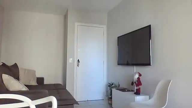 DESIRIE0609 online show from December 2025 06:38:01 PM