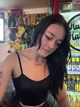 Lia  white online show from November 2025 10:56:02 PM