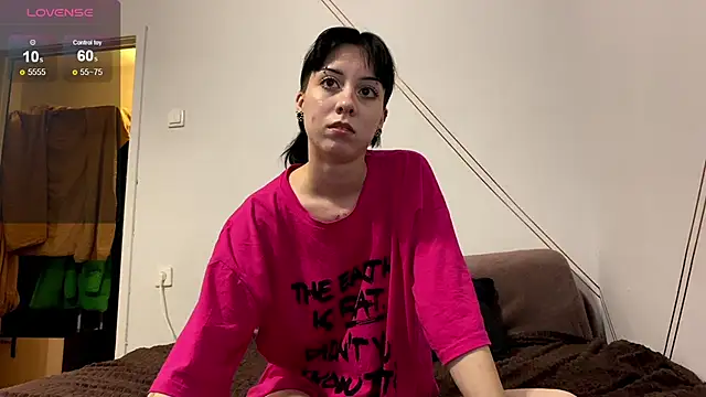 Snapshot of MoniShy chatting on November 2025 01:11:02 PM MoniShy online show from November 2025 01:11:02 PM