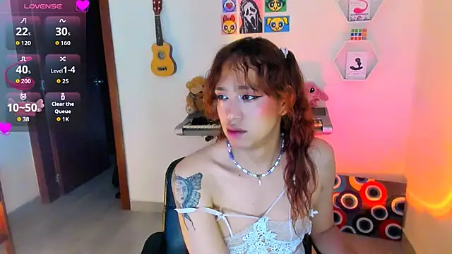 AdelineEsposito online show from January 2026 07:11:01 PM