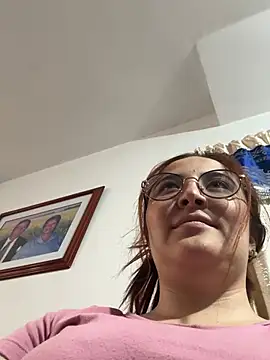 Snapshot of millie_hatson1 chatting on January 2026 10:12:02 PM millie hatson1 online show from January 2026 10:12:02 PM