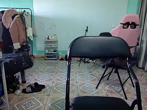 May2k2 online show from October 2025 01:11:01 AM