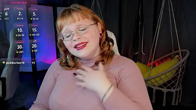 LottieReed online show from November 2025 04:54:01 PM