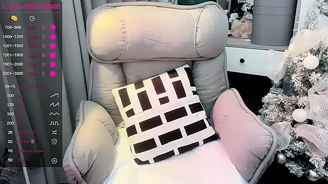 Monica-666888- online show from December 2025 06:14:03 PM