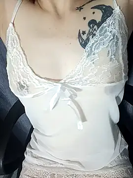 Cherry Le02 online show from April 2026 03:38:01 AM