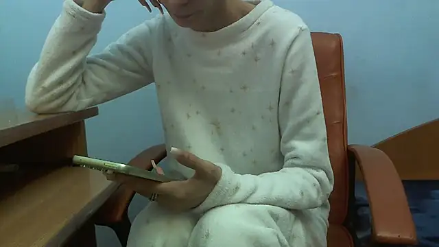 andreea713 online show from February 2026 02:57:02 PM