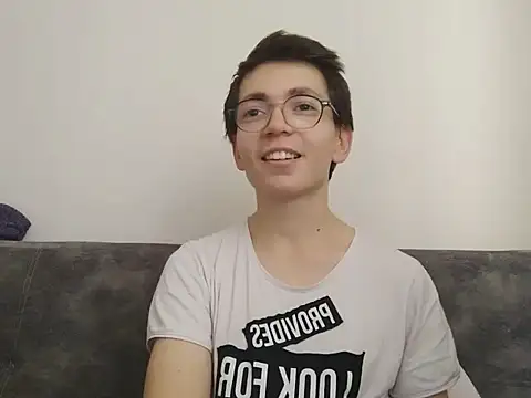 Snapshot of minikkdunyam chatting on October 2025 01:40:02 PM minikkdunyam online show from October 2025 01:40:02 PM