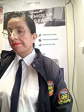 Snapshot of Valentina--1 chatting on February 2026 12:00:01 PM Valentina--1 online show from February 2026 12:00:01 PM