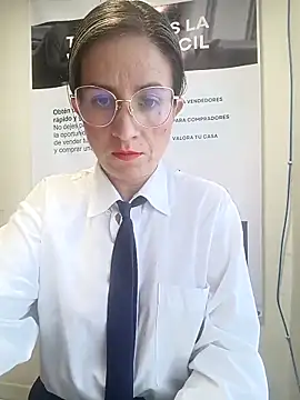 Snapshot of Valentina--1 chatting on February 2026 11:54:01 AM Valentina--1 online show from February 2026 11:54:01 AM