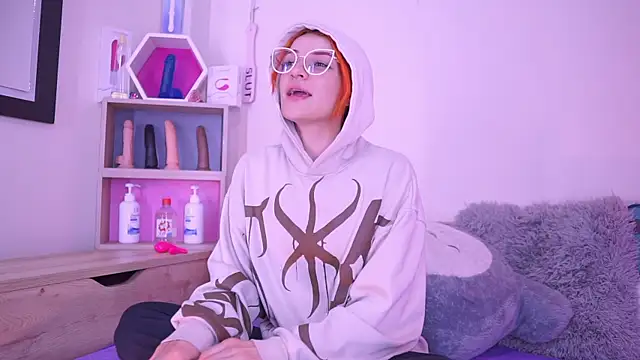 celeste blazze  online show from November 2025 02:18:02 PM