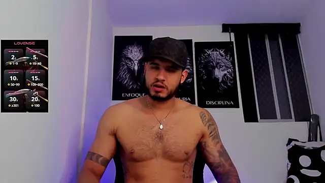 Snapshot of AUSTINN_TORRES chatting on February 2026 12:18:02 AM AUSTINN TORRES online show from February 2026 12:18:02 AM