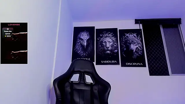 Snapshot of AUSTINN_TORRES chatting on February 2026 01:39:02 AM AUSTINN TORRES online show from February 2026 01:39:02 AM