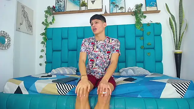 Hot Boys Latinos X online show from November 2025 05:07:01 PM