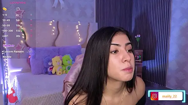 MAIILY TAY online show from February 2026 12:12:01 PM