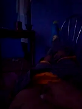 Ojitosbrrr online show from November 2025 08:24:01 AM