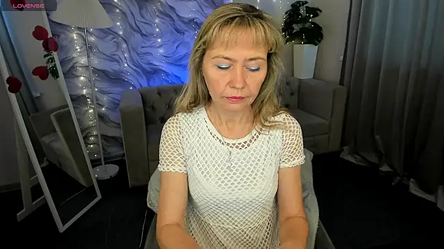 Carla Vogue online show from February 2026 11:13:01 AM