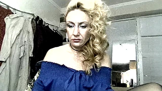 LilaniLoverx online show from December 2025 04:02:01 PM