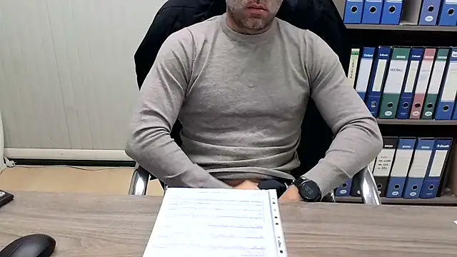 Evasionee online show from December 2025 07:28:02 AM