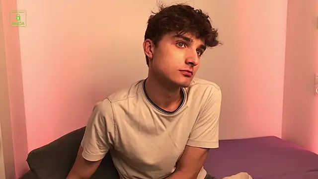 Snapshot of Richard_steele_hot chatting on May 2026 03:53:02 PM Richard steele hot online show from May 2026 03:53:02 PM