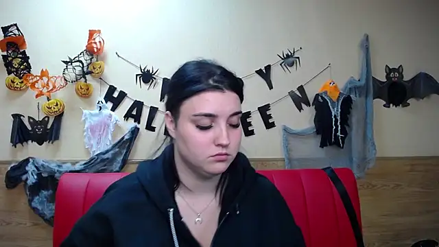 ScarletCargo online show from November 2025 05:58:02 PM