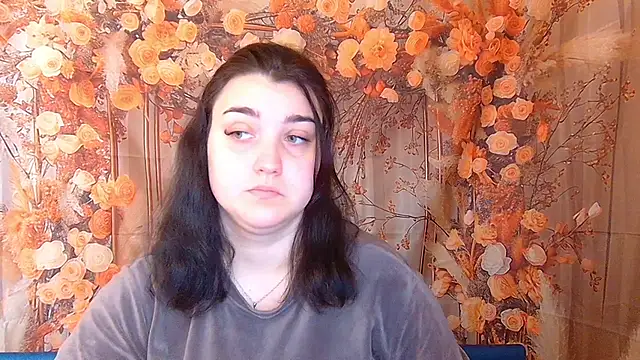 ScarletCargo online show from November 2025 06:04:02 AM