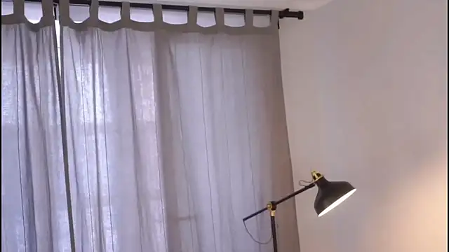 Helenspenss  online show from November 2025 08:48:01 AM