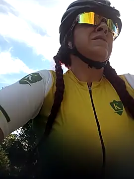 LAPOTRA 04 online show from November 2025 09:14:02 PM