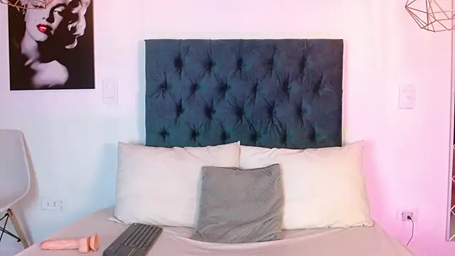 Desire Evelyn online show from January 2026 12:09:02 PM