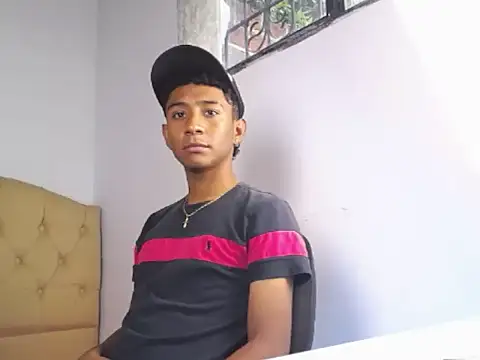 Snapshot of Mark_Hernandez chatting on October 2025 01:15:02 PM Mark Hernandez online show from October 2025 01:15:02 PM