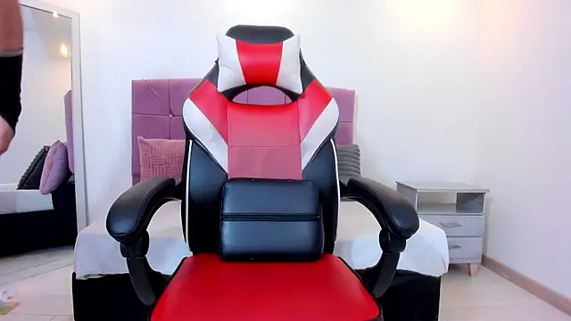 whisper nova online show from February 2026 04:39:02 AM