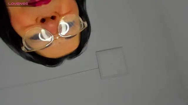 laliItaclark online show from November 2025 11:43:02 AM