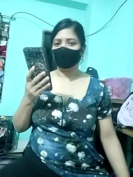 Chadni19 online show from November 2025 03:38:02 PM