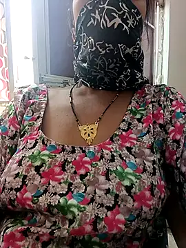 Snapshot of Janvi_kapor chatting on October 2025 08:07:02 AM Janvi kapor online show from October 2025 08:07:02 AM