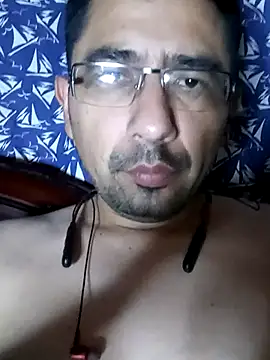 Snapshot of Leocuma82 chatting on May 2026 03:24:02 AM Leocuma82 online show from May 2026 03:24:02 AM