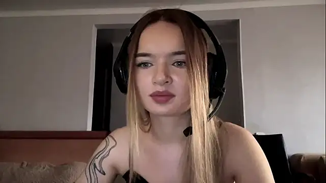 Snapshot of MargBialke chatting on November 2025 10:50:02 AM MargBialke online show from November 2025 10:50:02 AM