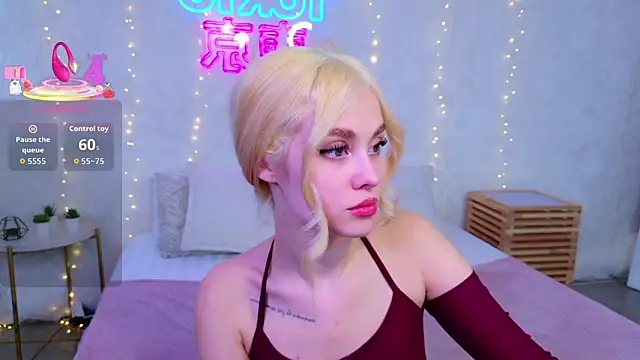 Snapshot of Rose_Masson chatting on February 2026 05:50:01 AM Rose Masson online show from February 2026 05:50:01 AM