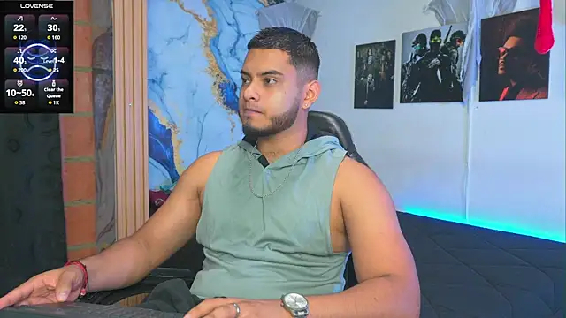 Tiler wolker online show from November 2025 02:36:02 AM