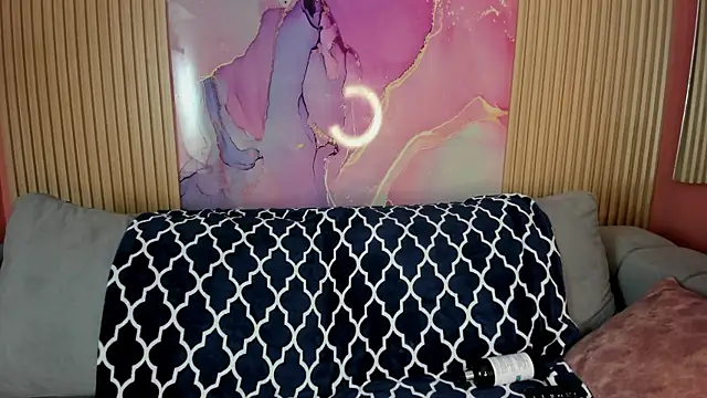 NhoanBrunette online show from November 2025 12:49:02 PM