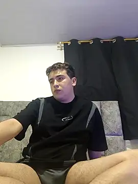 Snapshot of Sam_Rush chatting on December 2025 06:43:02 AM Sam Rush online show from December 2025 06:43:02 AM