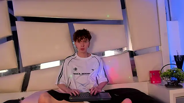 Genesis ask online show from November 2025 04:55:01 AM