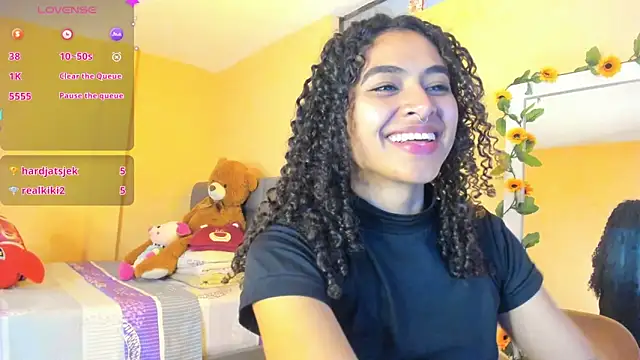 Keniia rizz online show from June 2026 07:14:01 PM