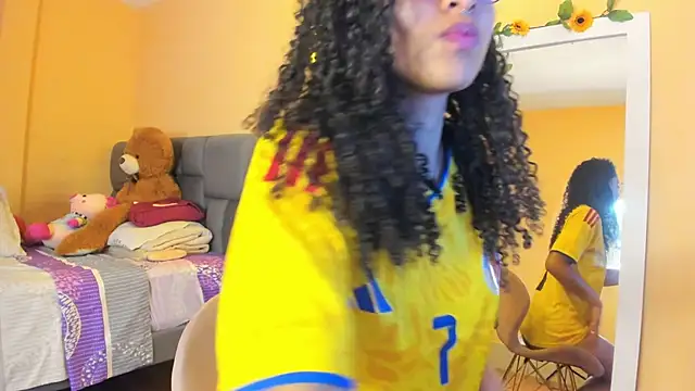 Keniia rizz online show from June 2026 07:56:02 PM
