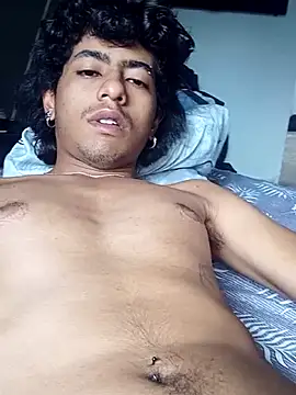 SkinniYamo online show from February 2026 04:41:01 PM