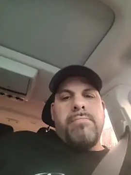 Tincho1051 online show from November 2025 05:27:01 PM