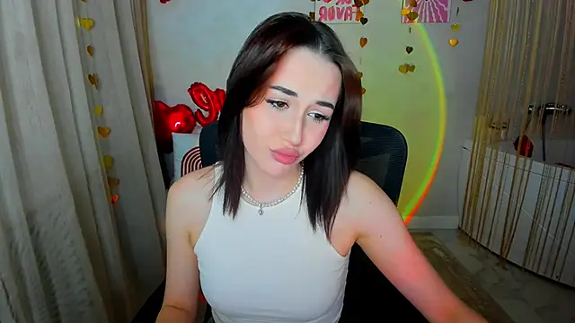 MakeYoueHappy online show from February 2026 03:43:01 AM