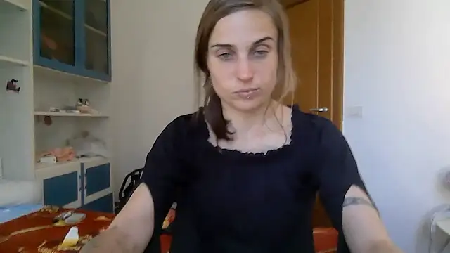 Snapshot of SinnEmily chatting on May 2026 07:36:02 AM SinnEmily online show from May 2026 07:36:02 AM