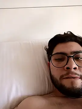 Mstfaavan64 online show from December 2025 09:51:02 AM