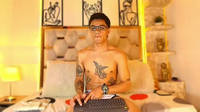 Andrew Haalls online show from November 2025 07:57:01 PM