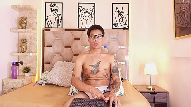 Andrew Haalls online show from February 2026 09:05:02 PM