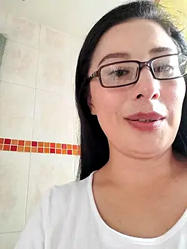 Snapshot of Emma_Hotkiss chatting on April 2026 07:59:01 PM Emma Hotkiss online show from April 2026 07:59:01 PM